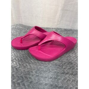 Crocs Athens Flip Flop Sandals Womens 8 Fuchsia Pink Thong Comfort Beach Shoes